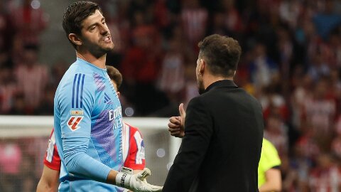 Thibaut Courtois ‘bật' thầy cũ Diego Simeone tanh tách